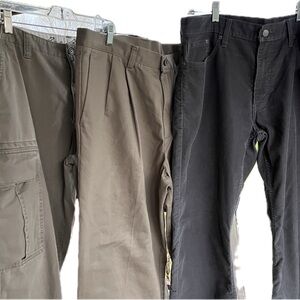 Men’s Pants bundle of 3 Casual Pants Size 38x32 Dockers Eddie Bauer Levi’s
